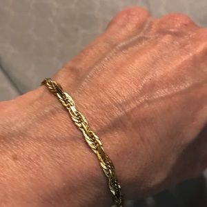 Gold tone bracelet